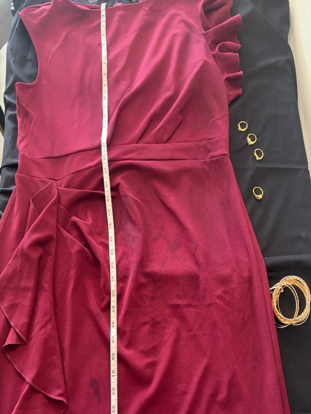 Date Night Outfit Set — Miusol Burgundy Ruffle Dress + Gold Rings